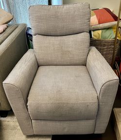 Free Rocking Chairs (2)