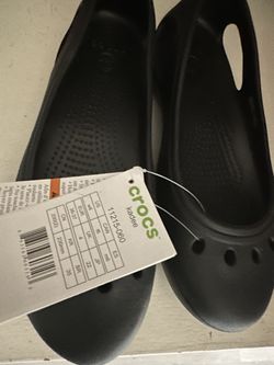 Madre Crocs Size W6