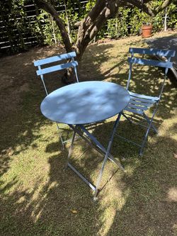 3-Piece Folding Outdoor Bistro Set – Metal Patio Table & Chairs (Blue)