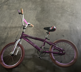 Genesis Hollywood Girls Freestyle BMX Bicycle