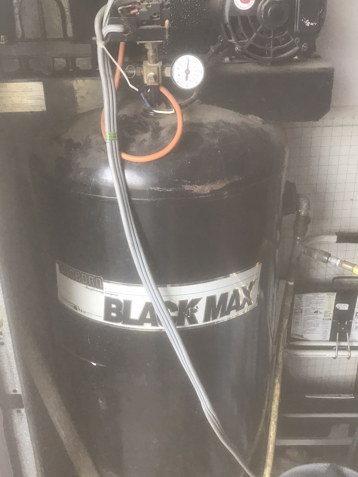 san born black max 5hp air compressor