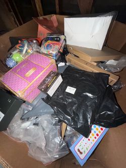 Mixed Liquidation Pallet of Toys, Electronics, and Home Goods (Guaranteed between 200-300 pcs)