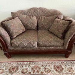 Couch ,love Seat