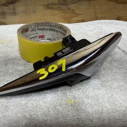 2017 - 2021 Tesla Model  3 OEM Right side , Passenger Side Fender Camera Turn Signal 1125107-00-E 