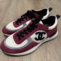 Channel Sneakers 