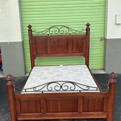 Caña De Madera  Queen Con Box Spring . Wooden Quuen Bed With Box 