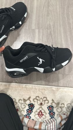 Black Sport Sneakers with Air Sole