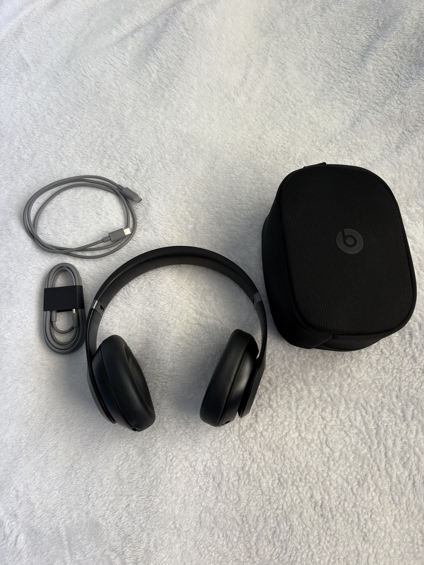 Beats Studio Pros ( Worn Once)