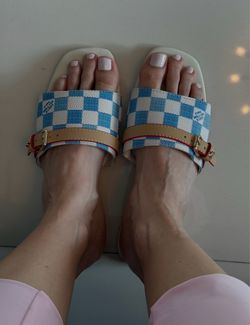 Womens flats size 7.5