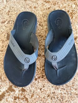 OluKai Sandals