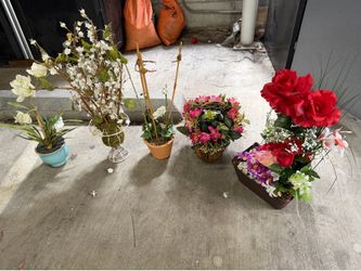 Artificial Flower Arrangements in Pots & Baskets