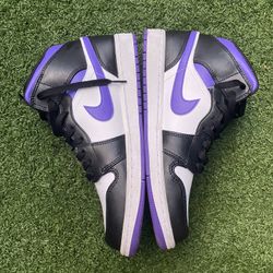 Jordan 1 Mid Black/White/Court Purple 