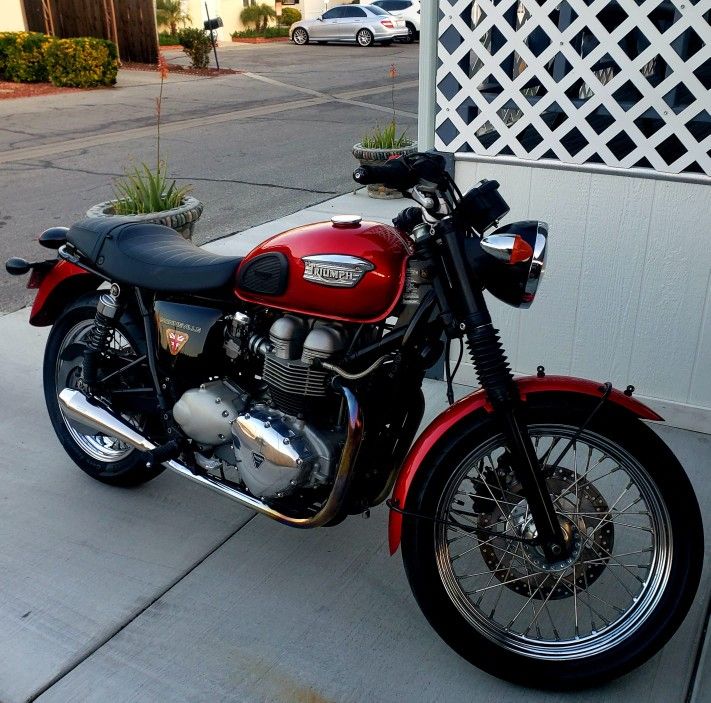 2004 TRIUMPH T100 BONNEVILLE
