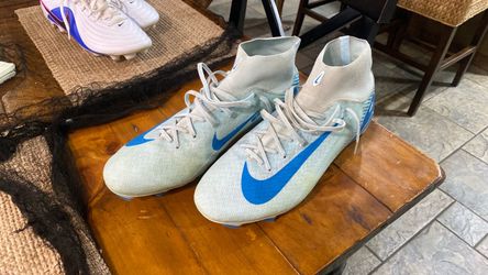 Nike mercurial superfly 10 academy size:12
