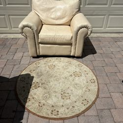 Sofa King Comfortable Cream  Klaussner Armchair For Sale! Free Local Delivery 🚚  