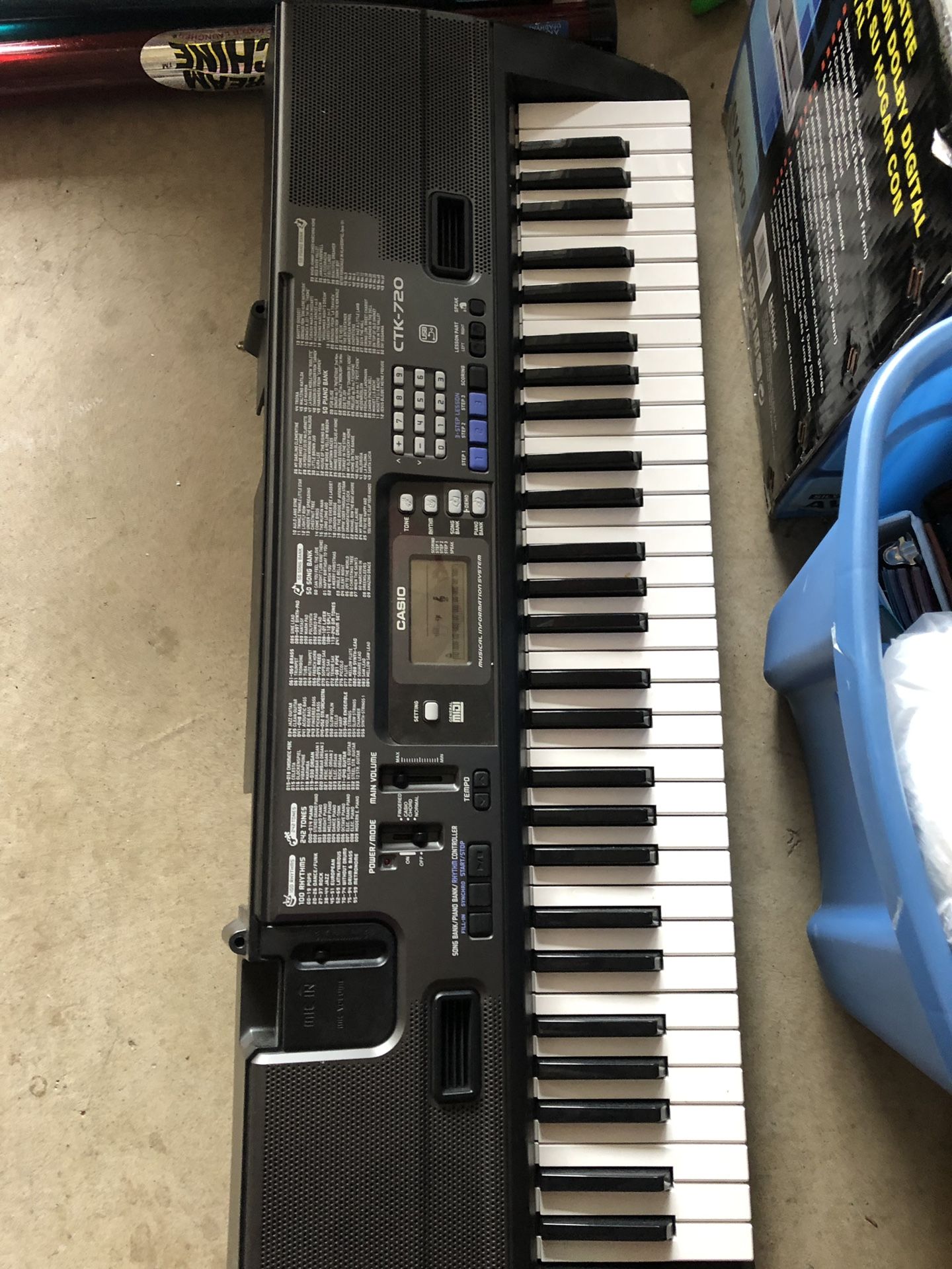 Casio CTK- 720 piano