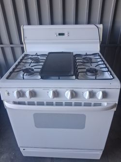 General electric white Stove