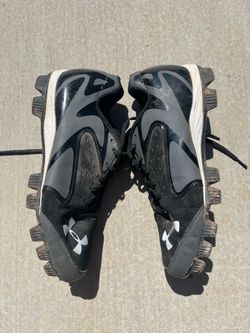 Underarmour rubber baseball cleats men’s size 13
