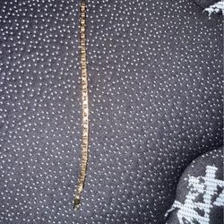 14kt gold 7” ladies bracelet!!!! 4.5 grams