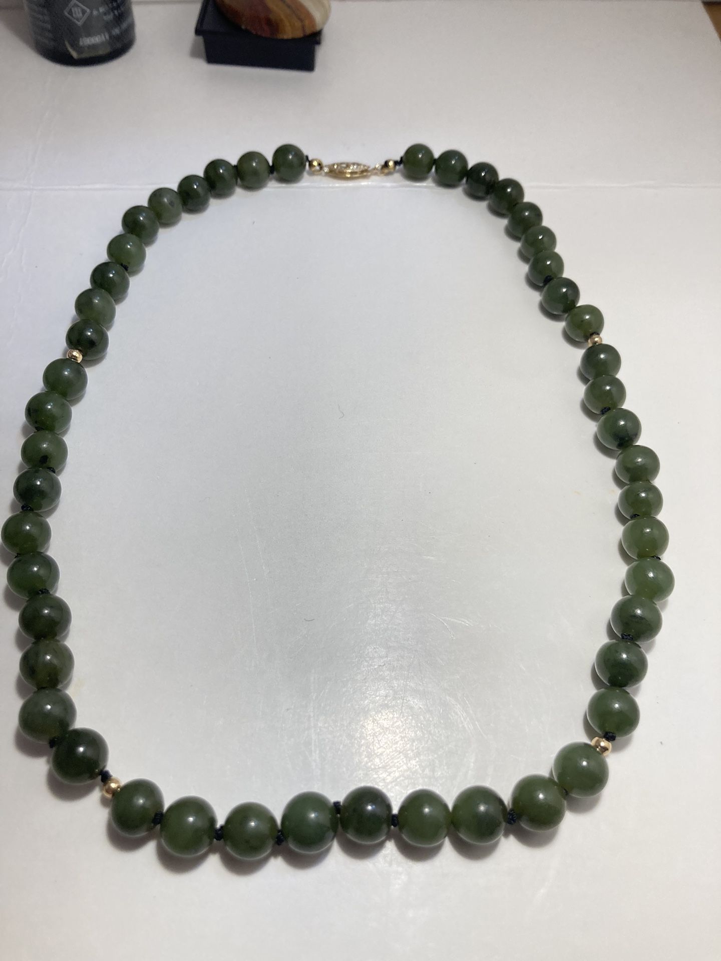 14k Yellow Gold Clasp Beaded Jade Necklace