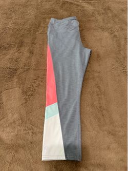 Athleta Mid Rise Capri Leggings