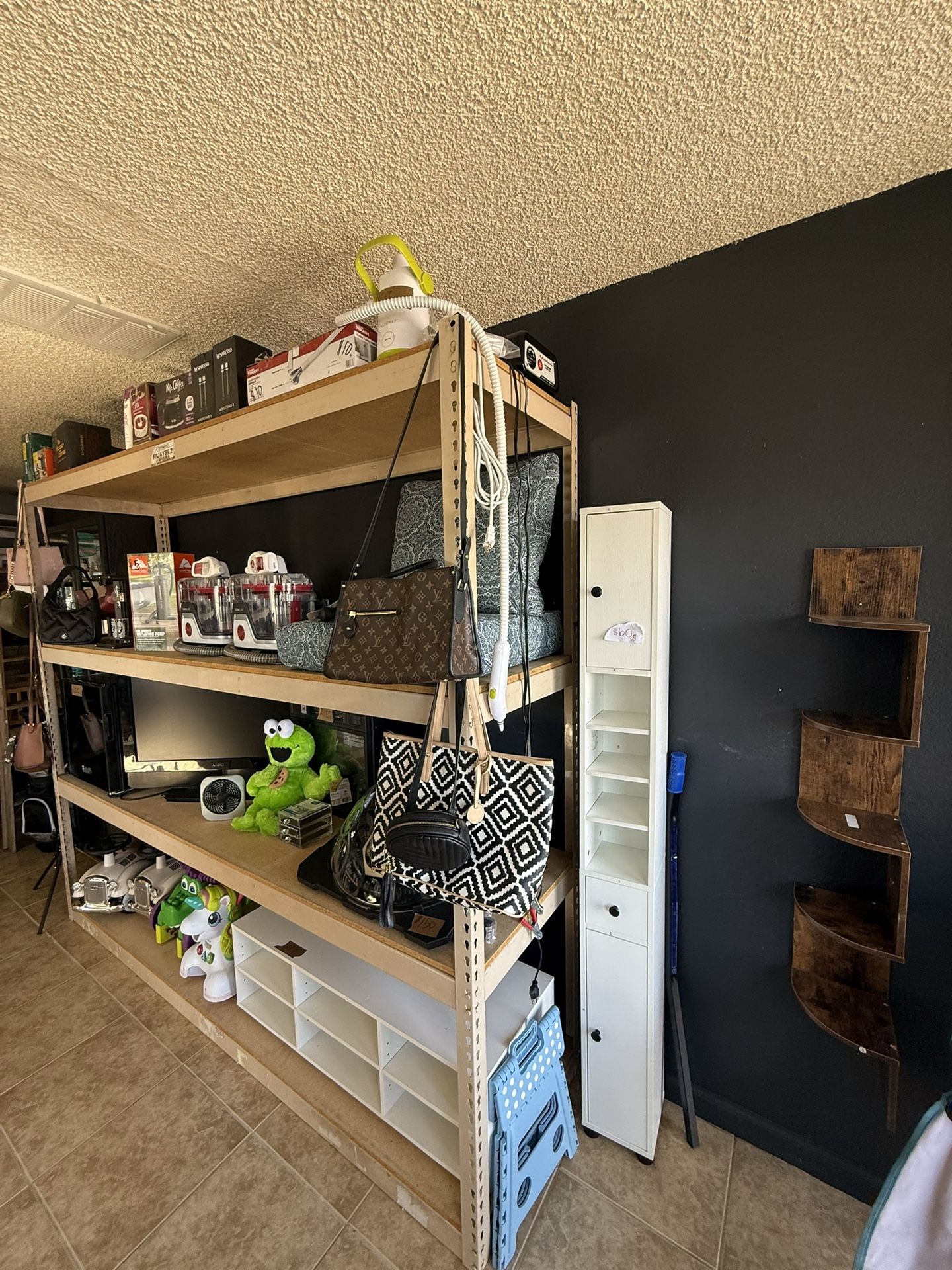 Bathroom Shelf’s