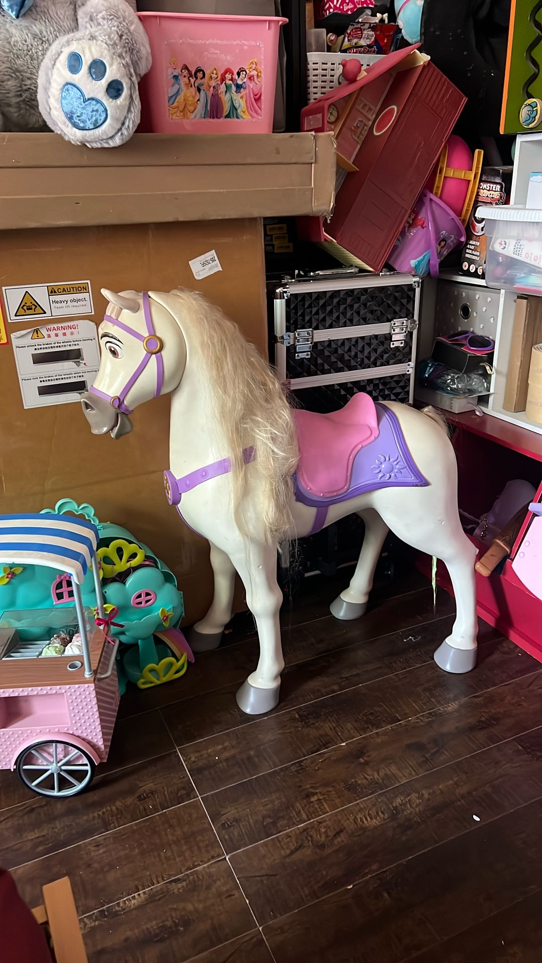 Rapunzle Horse