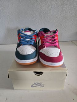 Nike SB Dunk Low Pro Sneakers Size 11