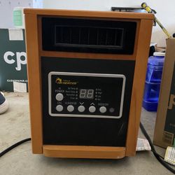 Dr. Infrared Heater portable space heater 1500-Watt, Cherry, also has a  small humidifier for Sale in Secaucus, NJ - OfferUp