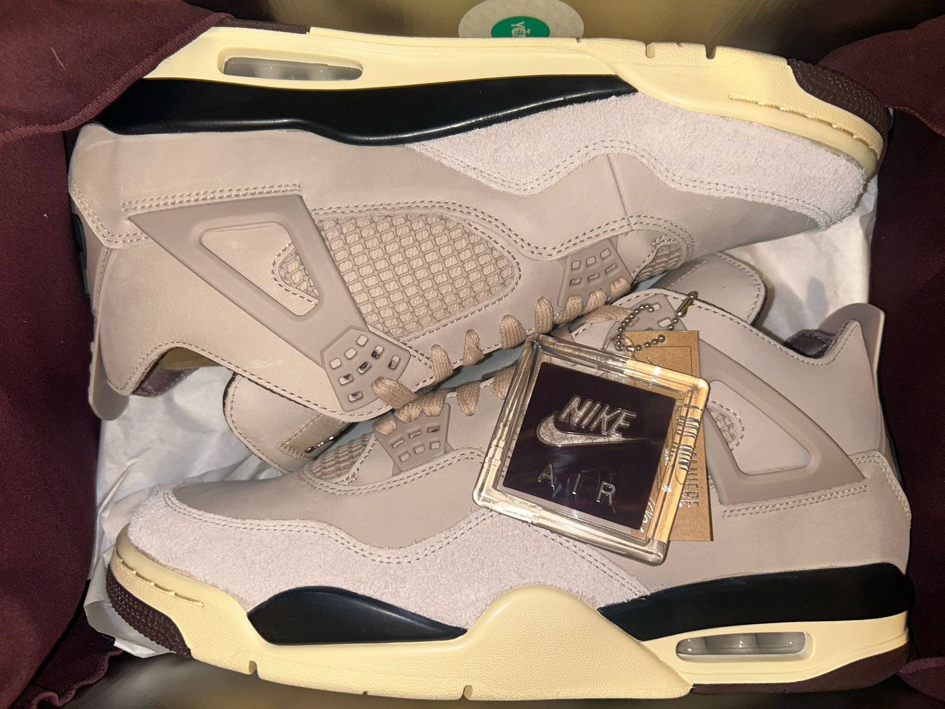 Jordan 4 Retro OG SP A Ma Maniére While You Were Sleeping (Women's)