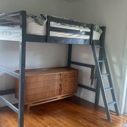 Loft bed , (optional) Mattress + Bedding 