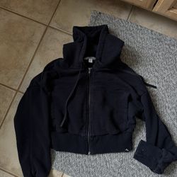 Women’s Cropped Hoodie 