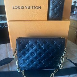 LV PURSE AND WALLET 