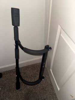 Door frame pull up bar