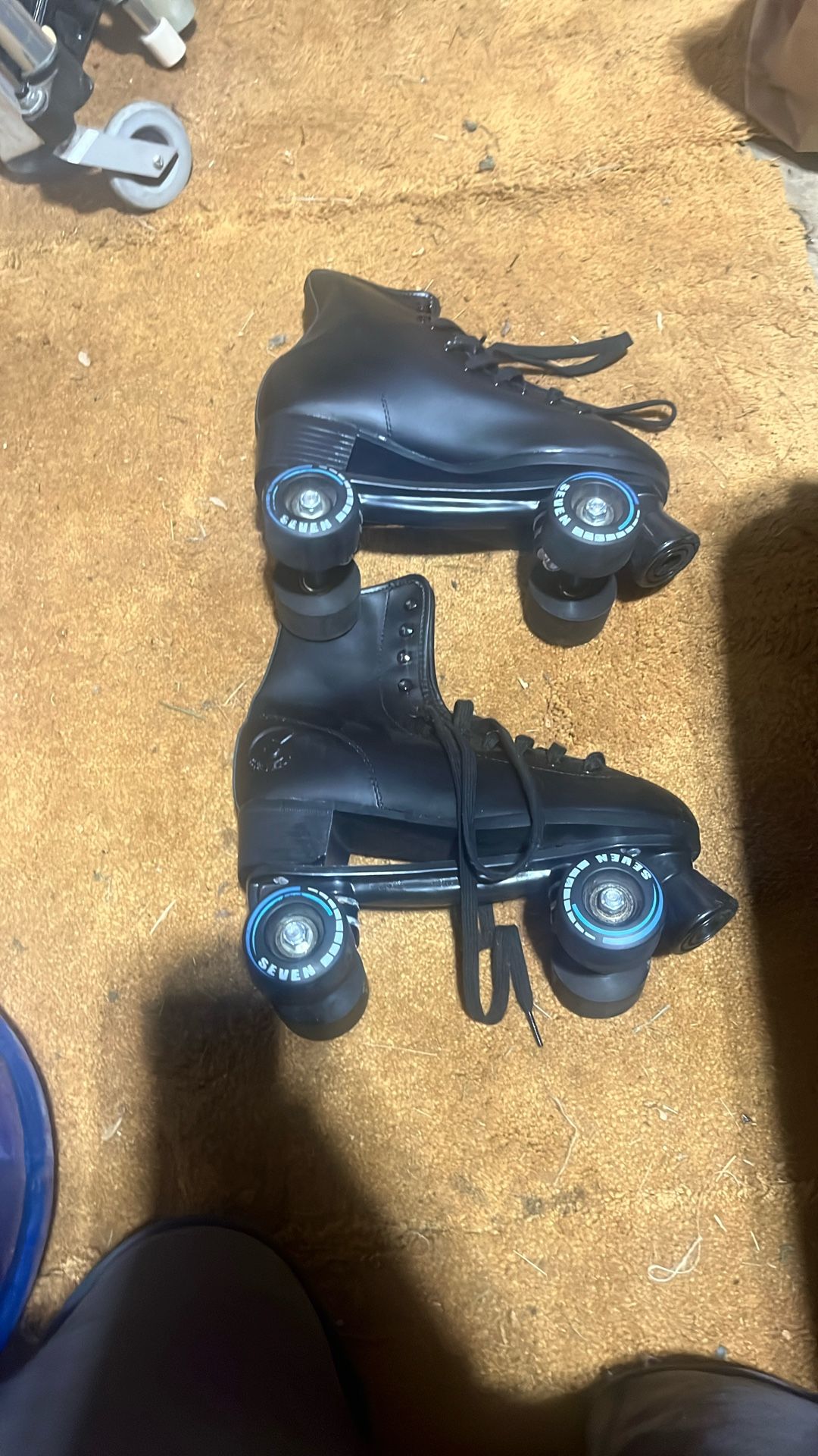 Vintage Seven Roller Blades Size 7 Like Brand New !!