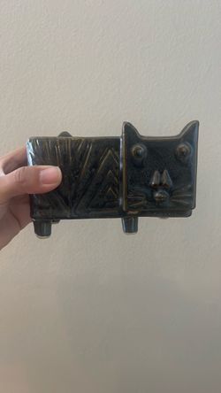 Brand new cat planter
