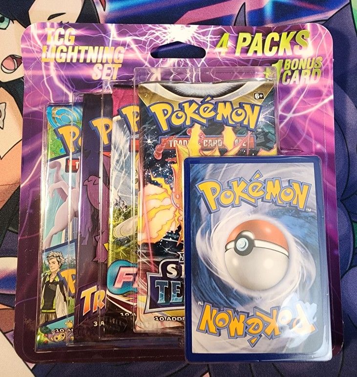 Pokemon - TCG LIGHTNING SET 4 Packs + 1 Bonus Card