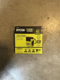 RYOBI USB Lithium 3-Port Charger and Power Source
