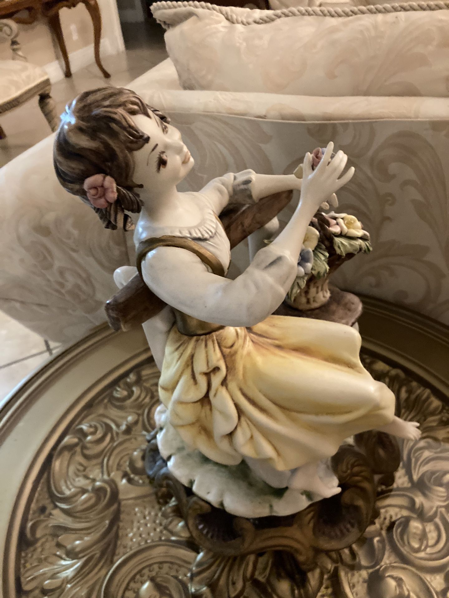 ESTATE  SALE  Vintage Figurine Made In Italy In Perfect Condition