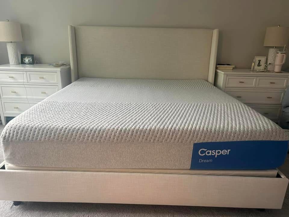CASPER Dream King Mattress - Delivery Available!