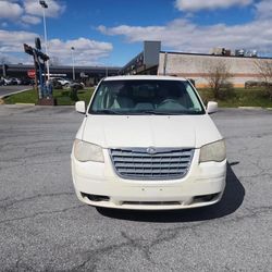 2008 Chrysler Town & Country