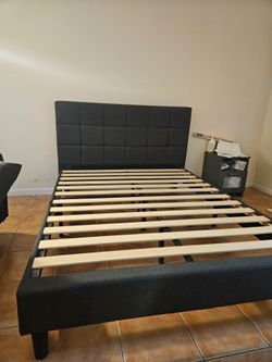Modern Upholstered Platform Bed Frame Queen Size
