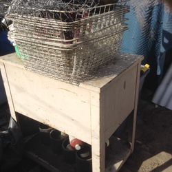 Rolling file cabinet