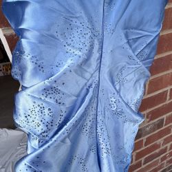 Beautiful blue dress 