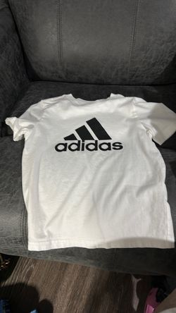 Boys size 4 t shirt white