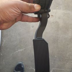 Sentra Gas Pedal