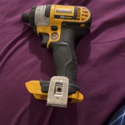 Dewalt DCF885 20V MAX Li-Ion 1/4 in. Impact Driver (Tool Only) 