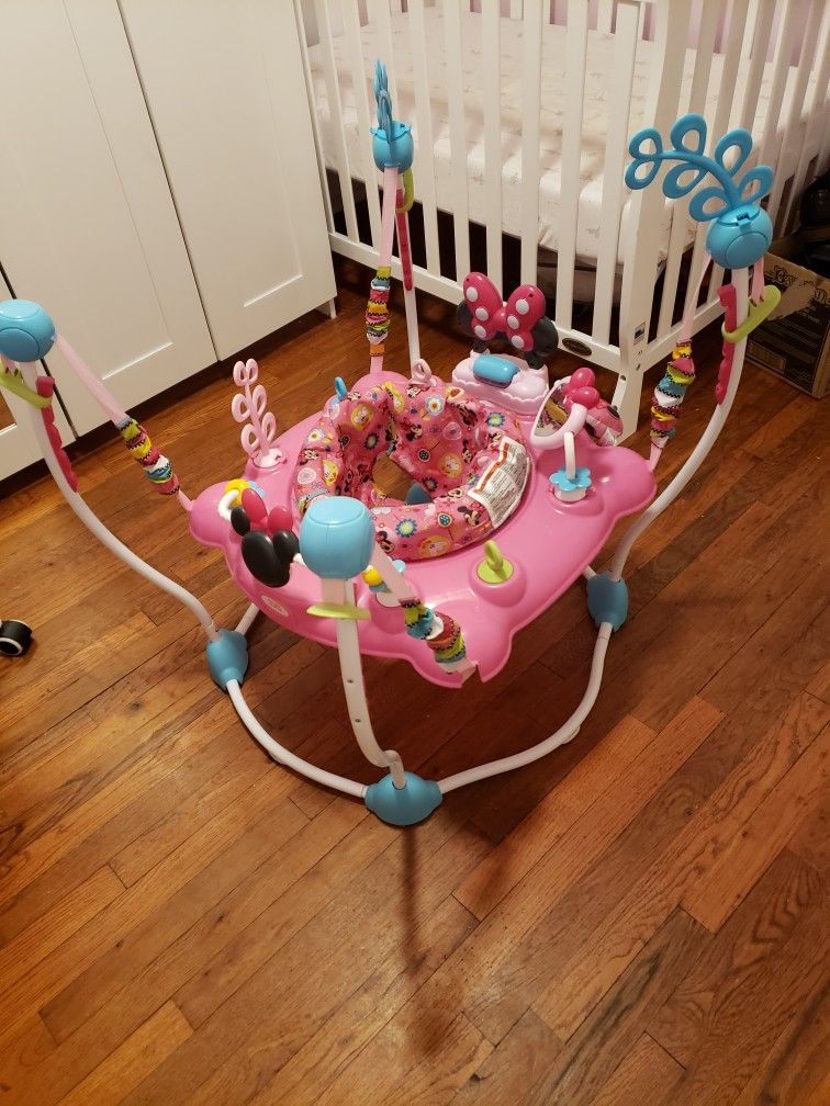 Minnie Mouse exersaucer