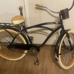 Huffy Nel Lusso Beach Cruiser Bike