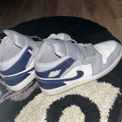 air jordan 1 mid “wolf grey” size 13 men’s 